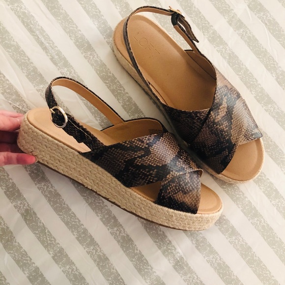 Sandals - Picture 3 of 3